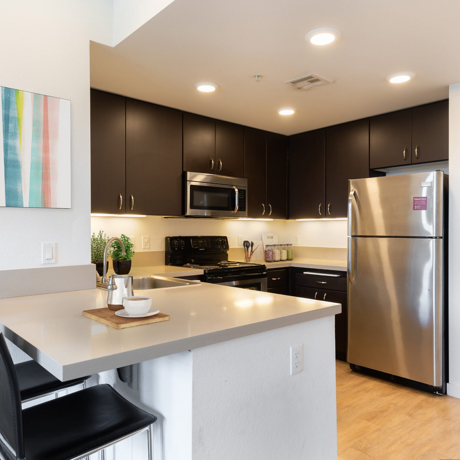 27 North - Fully equipped Kitchen